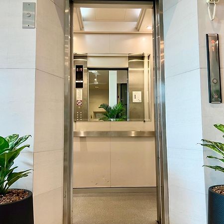 Отель Centro One Patong Экстерьер фото