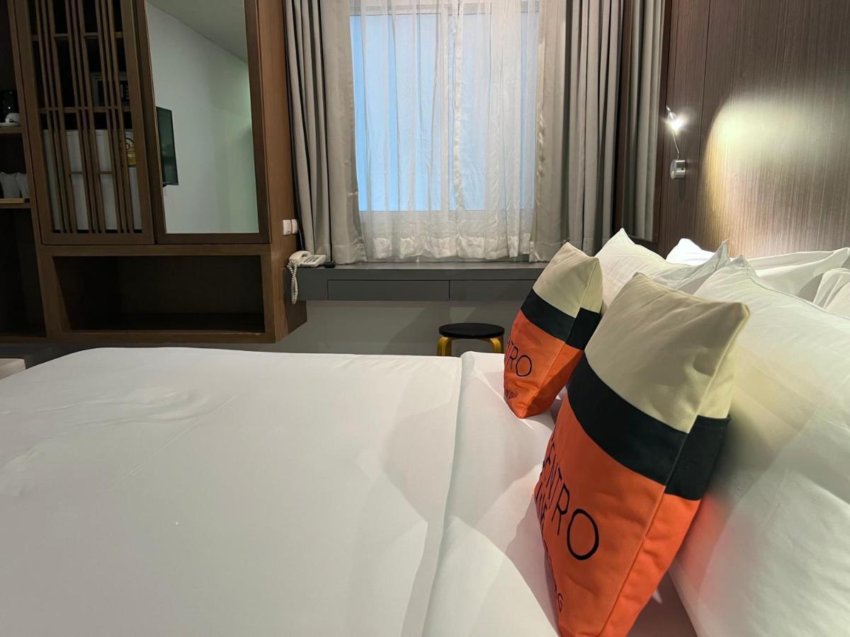 Отель Centro One Patong Экстерьер фото